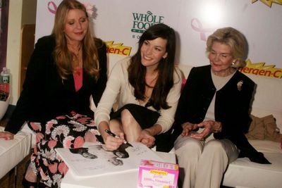 with mom Bebe Buell and grandmother Dorothea Johnson