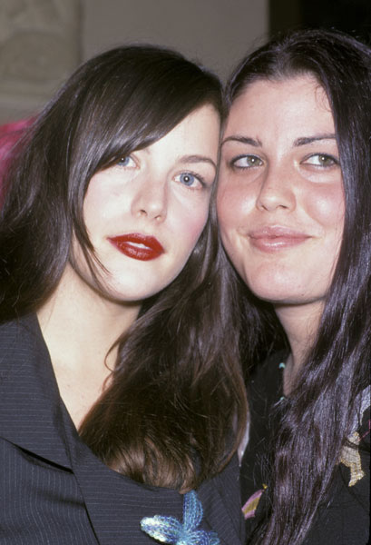 with sister - Mia Tyler