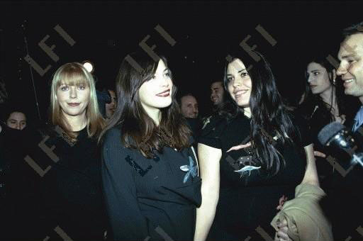 with mom Bebe Buell and sister Mia Tyler