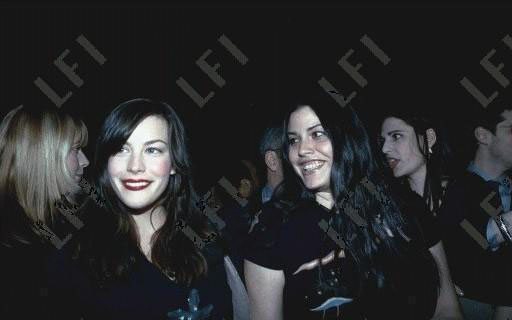 with mom Bebe Buell and sister Mia Tyler