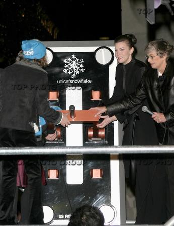 UNICEF snowflake lighting ceremony, New York, November 20th 2003