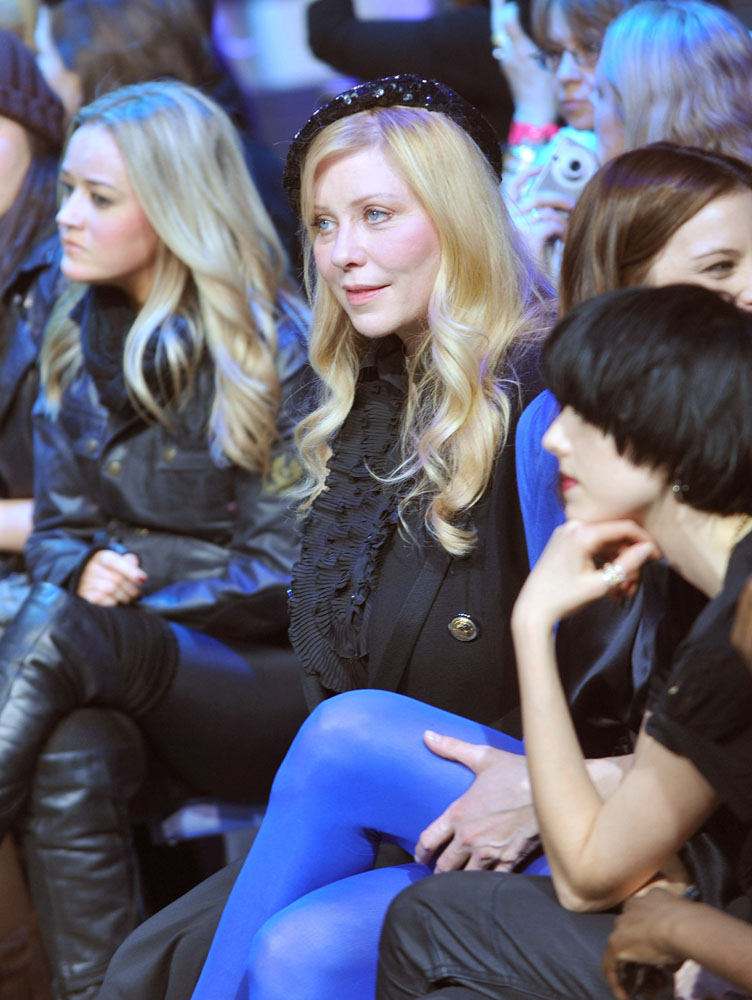 with mom Bebe Buell and Agyness Deyn