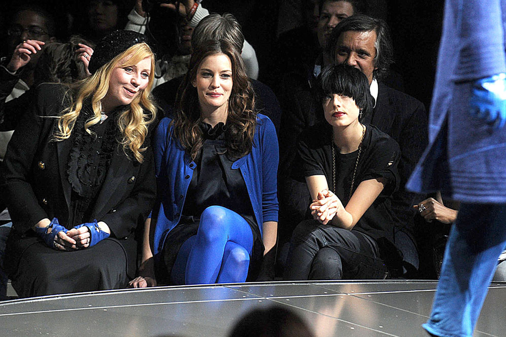 with mom Bebe Buell and Agyness Deyn