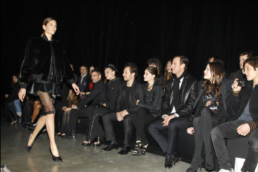 with Stefano Accorsi, Laetitia Casta and Theo Wenner, Frankie Rayder on the catwalk