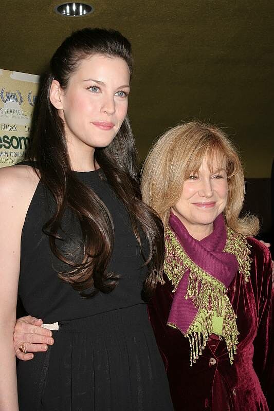 with Mary Kay Place