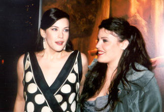 with sister Mia Tyler - at The Two Towers Premiere, New York, December 5th 2002