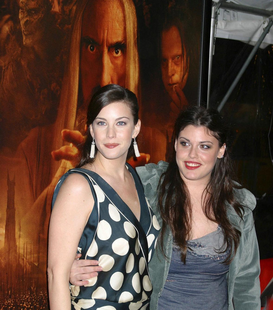 with sister - Mia Tyler