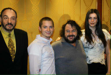 with John Rhys-Davies, Elijah Wood and Peter Jackson, at The Two Towers press conference, Paris, December 10th 2002