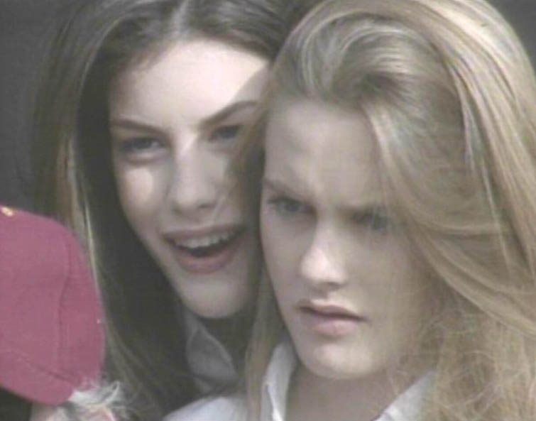 'Crazy' Video clip (the uncut version) - with Alicia Silverstone, 1994